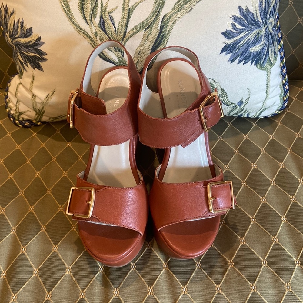 Kenneth Cole wedges